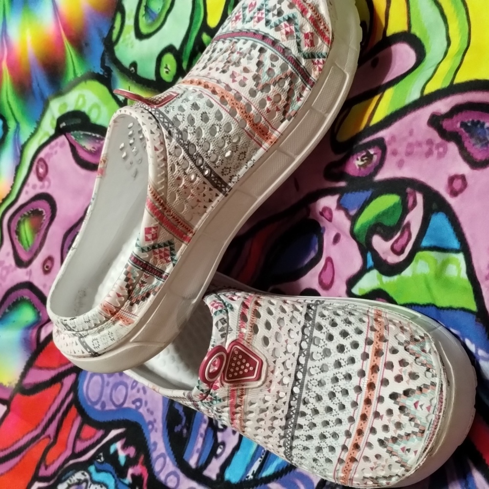 Water clogs